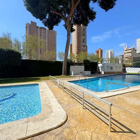 Albatros 13º Διαμέρισμα *